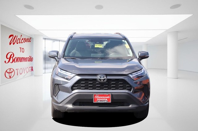Toyota RAV4 Vehicle Image 04