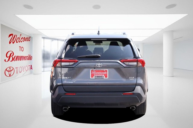 Toyota RAV4 Vehicle Image 06