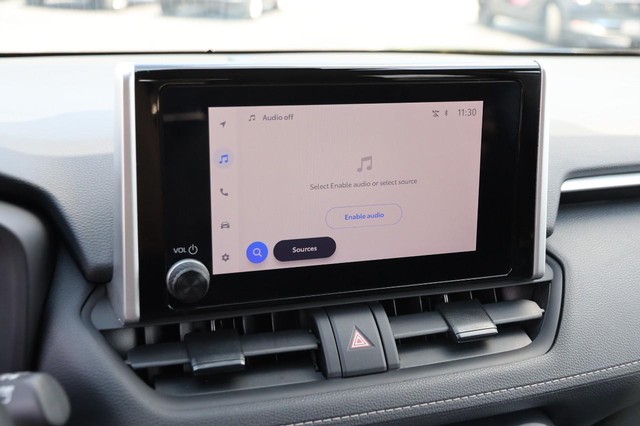 Toyota RAV4 Vehicle Image 15
