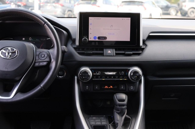 Toyota RAV4 Vehicle Image 23