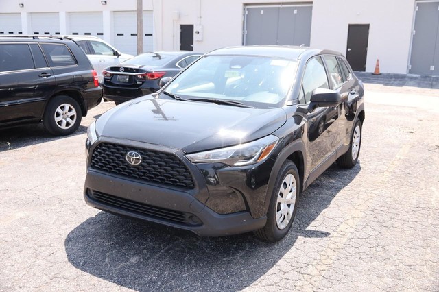 Toyota Corolla Cross Vehicle Image 04