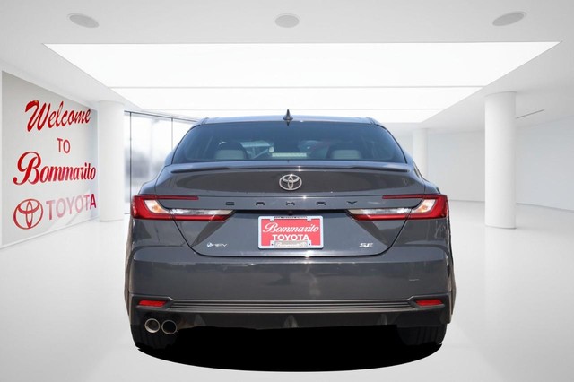 Toyota Camry Vehicle Image 06