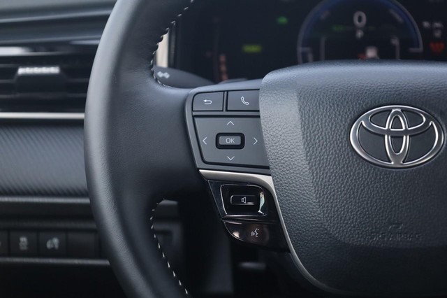 Toyota Camry Vehicle Image 10