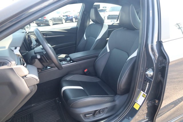 Toyota Camry Vehicle Image 20