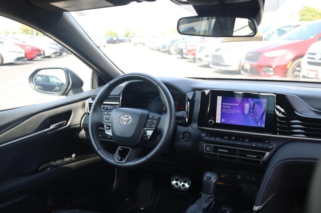 Toyota Camry Vehicle Image 23