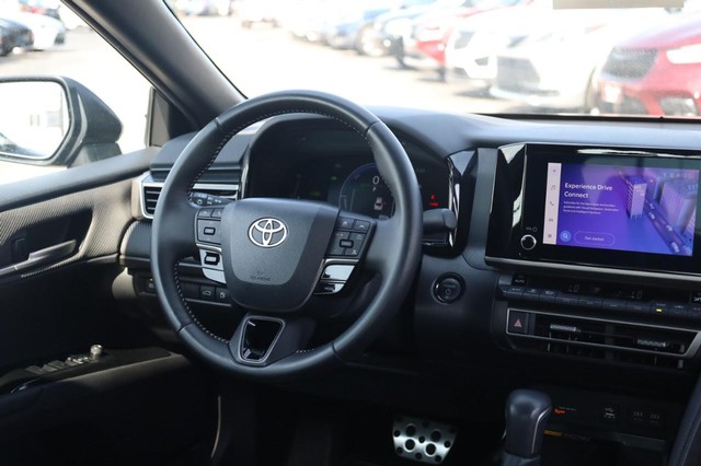 Toyota Camry Vehicle Image 24