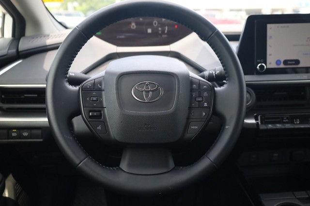 Toyota Prius Vehicle Image 08