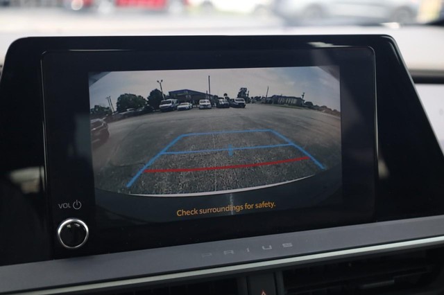 Toyota Prius Vehicle Image 15