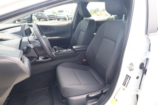 Toyota Prius Vehicle Image 19