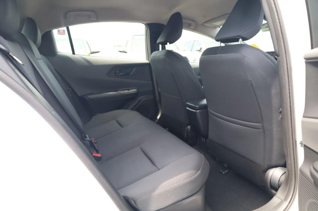 Toyota Prius Vehicle Image 21
