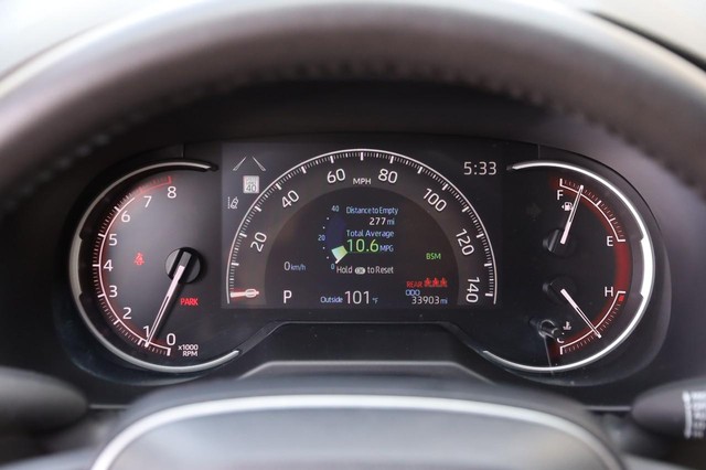Toyota RAV4 Vehicle Image 14