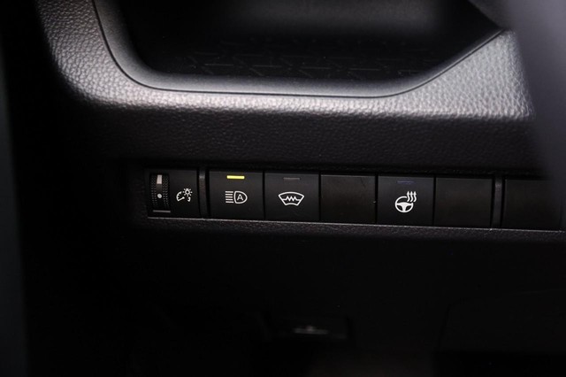 Toyota RAV4 Vehicle Image 21
