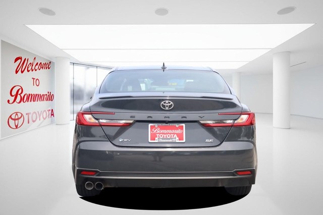 Toyota Camry Vehicle Image 06