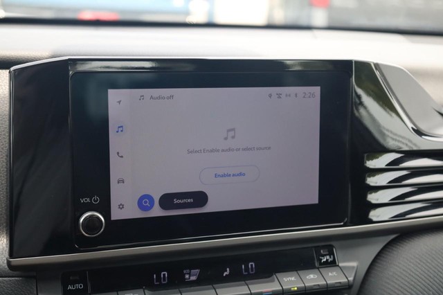 Toyota Camry Vehicle Image 14