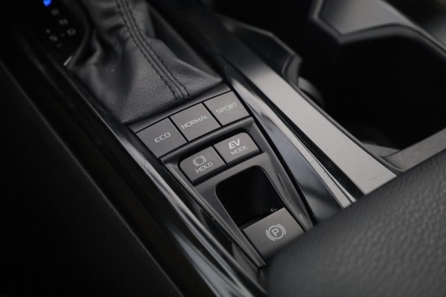 Toyota Camry Vehicle Image 18
