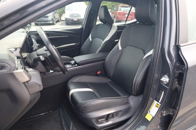 Toyota Camry Vehicle Image 20