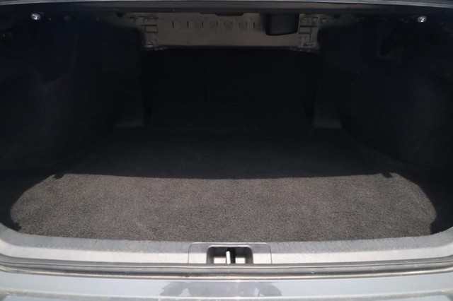 Toyota Camry Vehicle Image 25