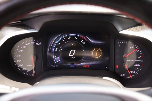 Chevrolet Corvette Vehicle Image 12