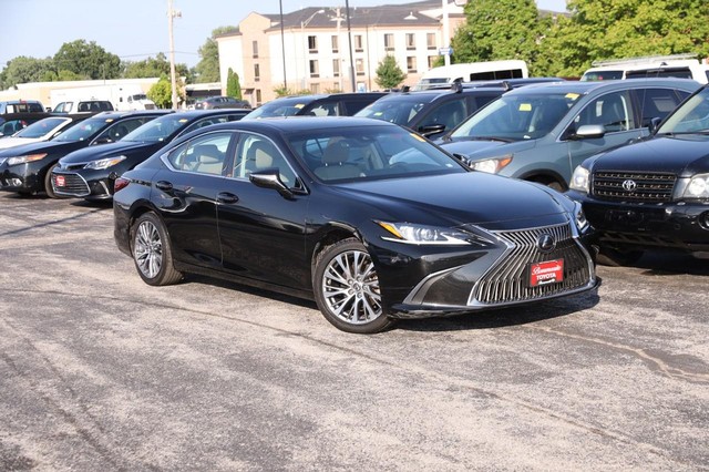Lexus ES Vehicle Image 02