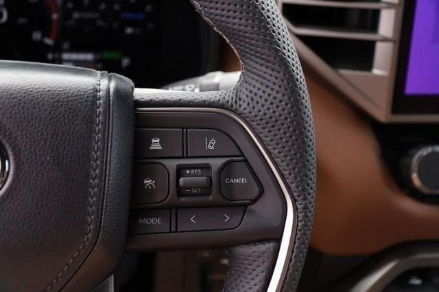Toyota Tundra 4WD Vehicle Image 14
