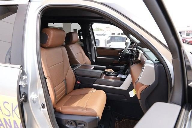 Toyota Tundra 4WD Vehicle Image 28