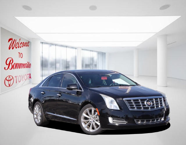 Cadillac XTS Vehicle Full-screen Gallery Image 02