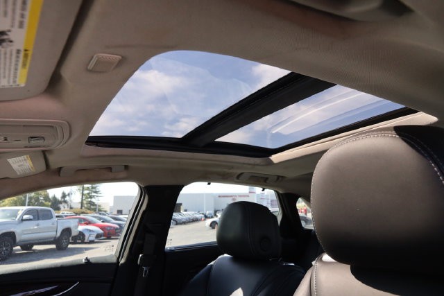 Cadillac XTS Vehicle Full-screen Gallery Image 08