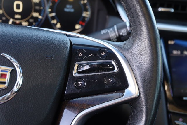 Cadillac XTS Vehicle Full-screen Gallery Image 13