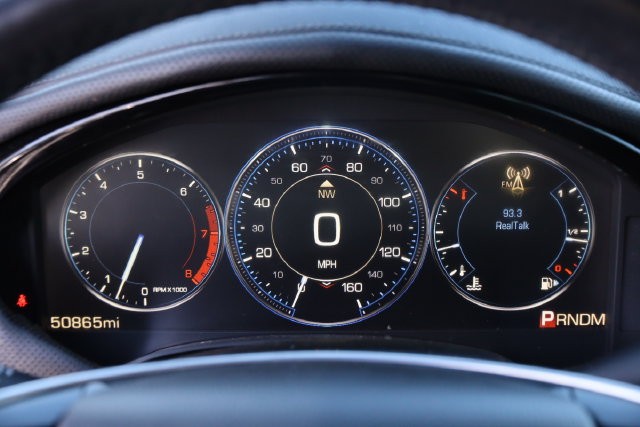 Cadillac XTS Vehicle Full-screen Gallery Image 14