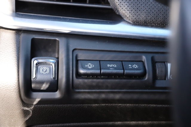 Cadillac XTS Vehicle Full-screen Gallery Image 20
