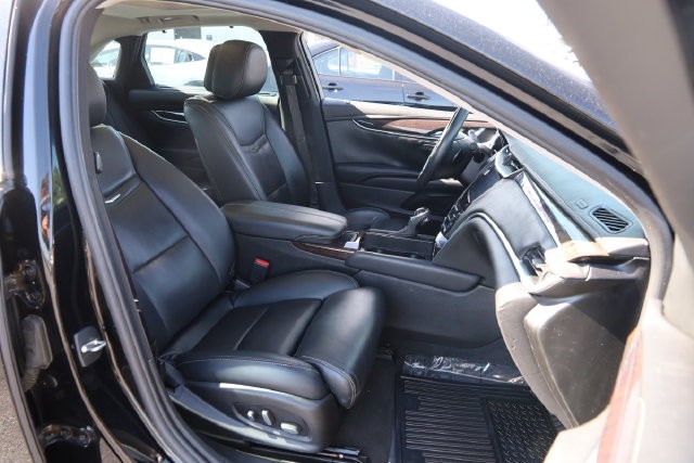 Cadillac XTS Vehicle Full-screen Gallery Image 27