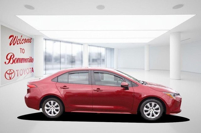 Toyota Corolla Vehicle Full-screen Gallery Image 5