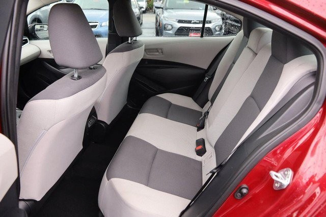 Toyota Corolla Vehicle Full-screen Gallery Image 9