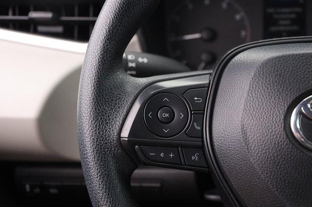Toyota Corolla Vehicle Full-screen Gallery Image 11