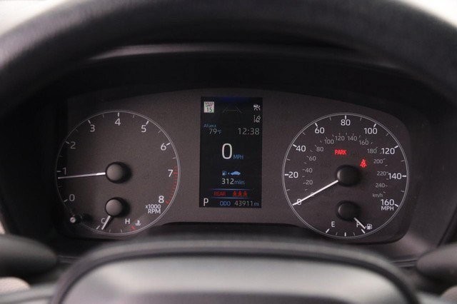 Toyota Corolla Vehicle Full-screen Gallery Image 13