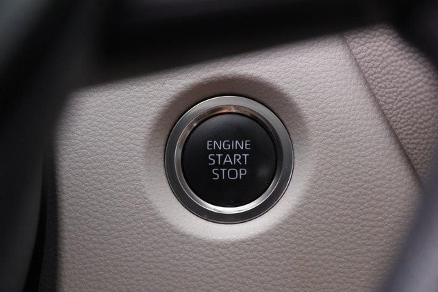 Toyota Corolla Vehicle Full-screen Gallery Image 14