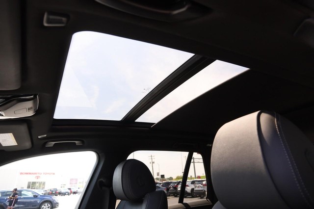 BMW X5 Vehicle Image 09