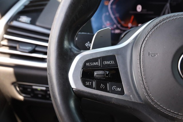 BMW X5 Vehicle Image 13