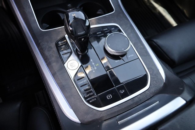 BMW X5 Vehicle Image 23