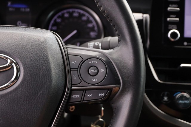 Toyota Camry Vehicle Image 14