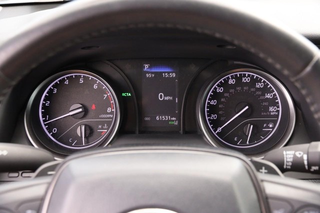Toyota Camry Vehicle Image 15