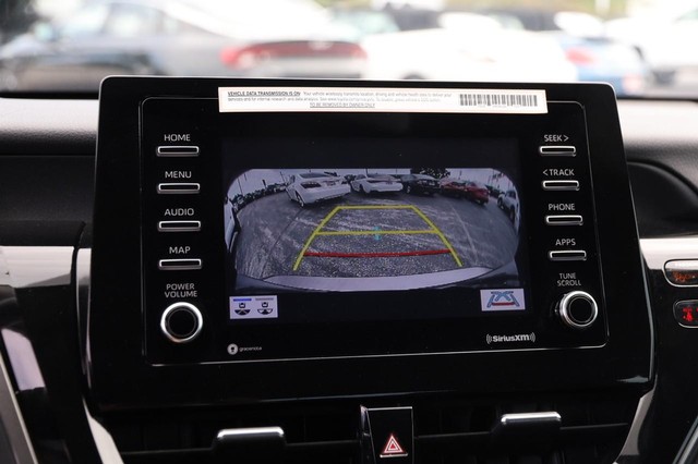 Toyota Camry Vehicle Image 17