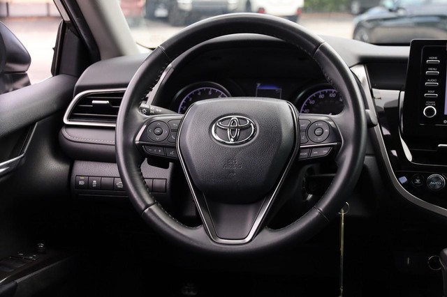Toyota Camry Vehicle Image 25