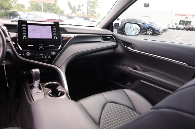 Toyota Camry Vehicle Image 27