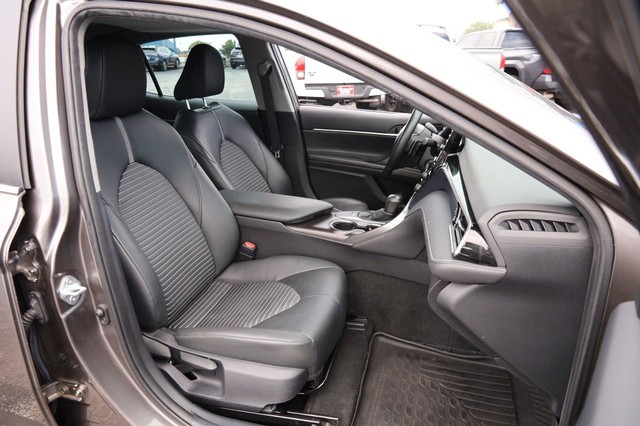 Toyota Camry Vehicle Image 28