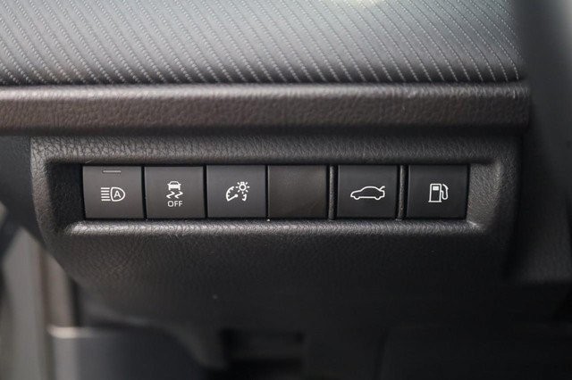 Toyota Camry Vehicle Full-screen Gallery Image 12