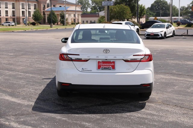 Toyota Camry Vehicle Image 06