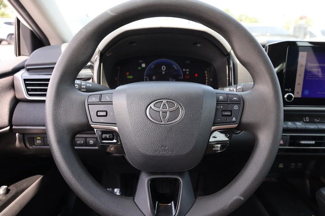 Toyota Camry Vehicle Image 10