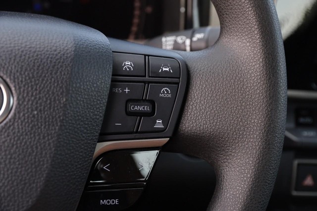 Toyota Camry Vehicle Image 12