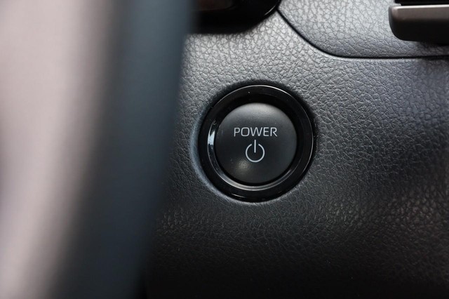 Toyota Camry Vehicle Image 14